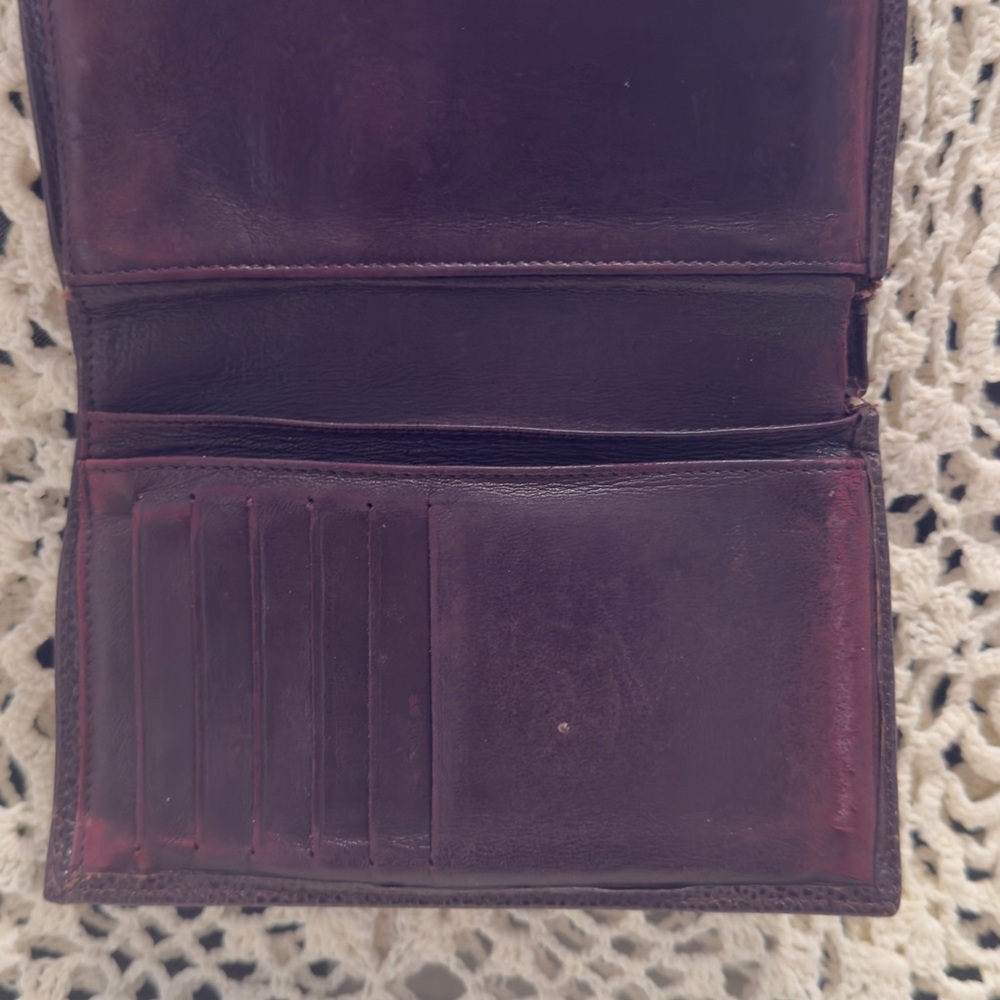 CHANEL Quilted Caviar Leather Wallet in Plum - Picture 6 of 14